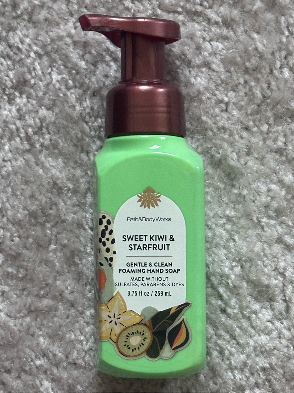 Bath & Body Works - Sweet Kiwi & Starfruit Foaming Hand Soap